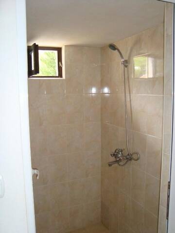 Фото номера Стандартный двухместный номер с 1 кроватью Гостевой дом Kuma Lissa Guest House г. Kozhari 7