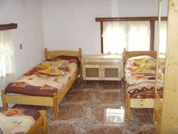 Фото номера Трехместный номер Гостевой дом Kuma Lissa Guest House г. Kozhari 3