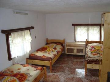 Фото номера Трехместный номер Гостевой дом Kuma Lissa Guest House г. Kozhari 4